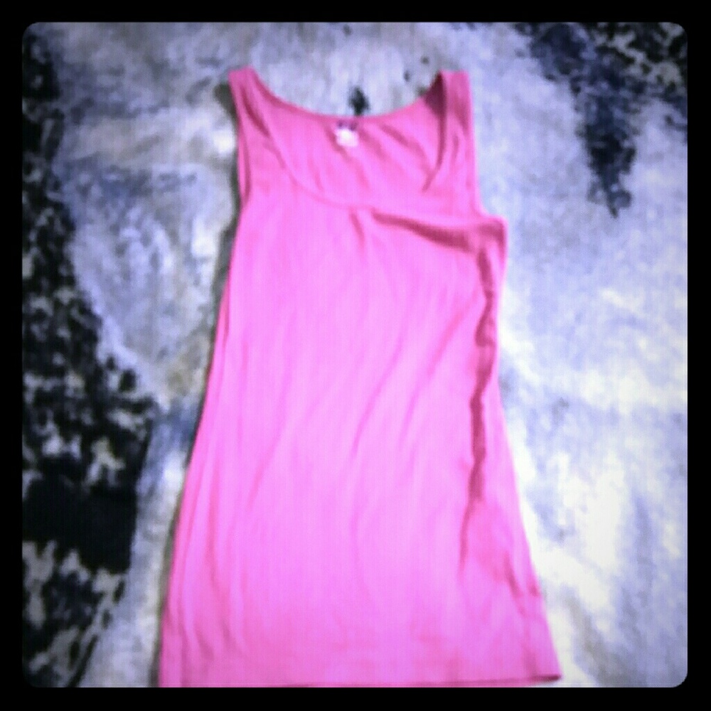 Pink tank top